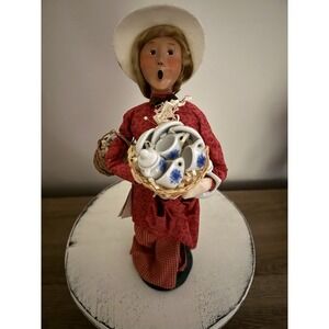 BYERS CHOICE CAROLERS "THE CRIES OF LONDON" PORCELAIN PEDDLER-13" 2000 in EUC